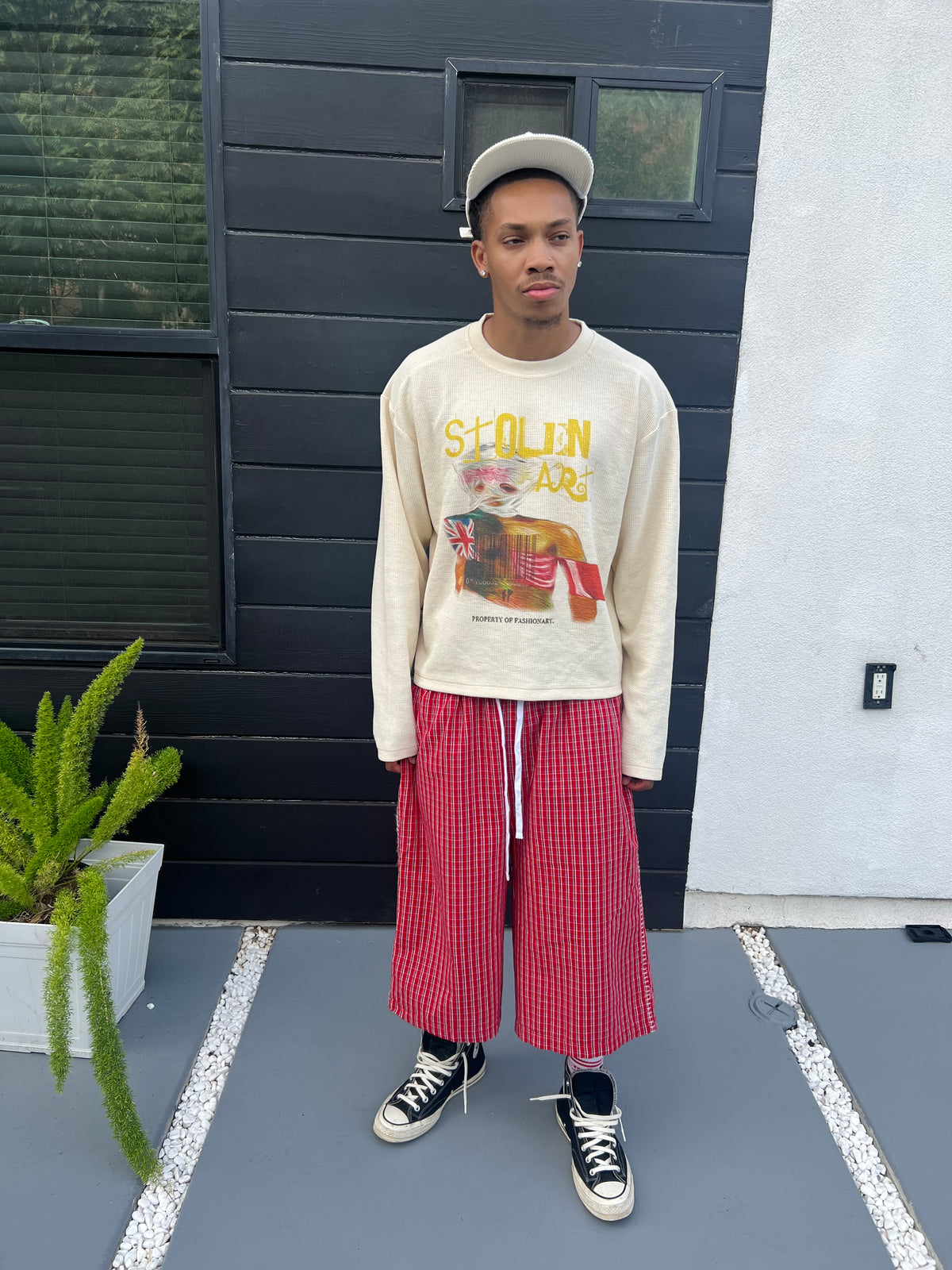 CREAM STOLEN ART LONG SLEEVE